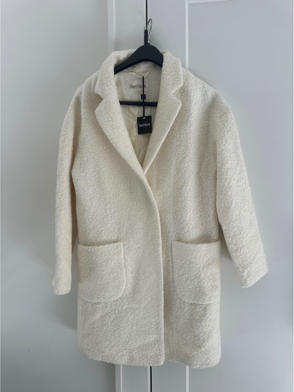 Network Cream coat size M